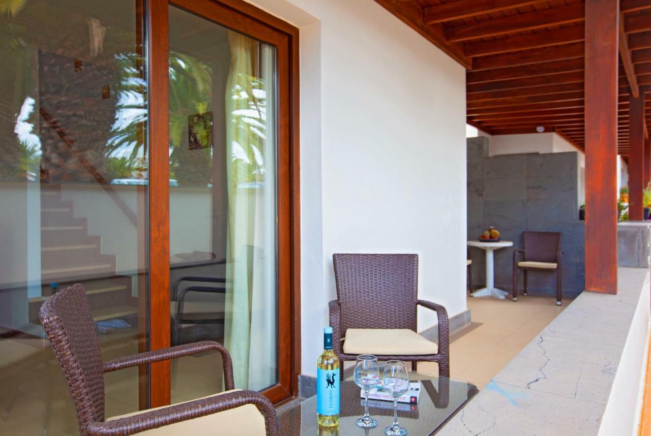 Iris Apartment Puerto Calero Exterior photo